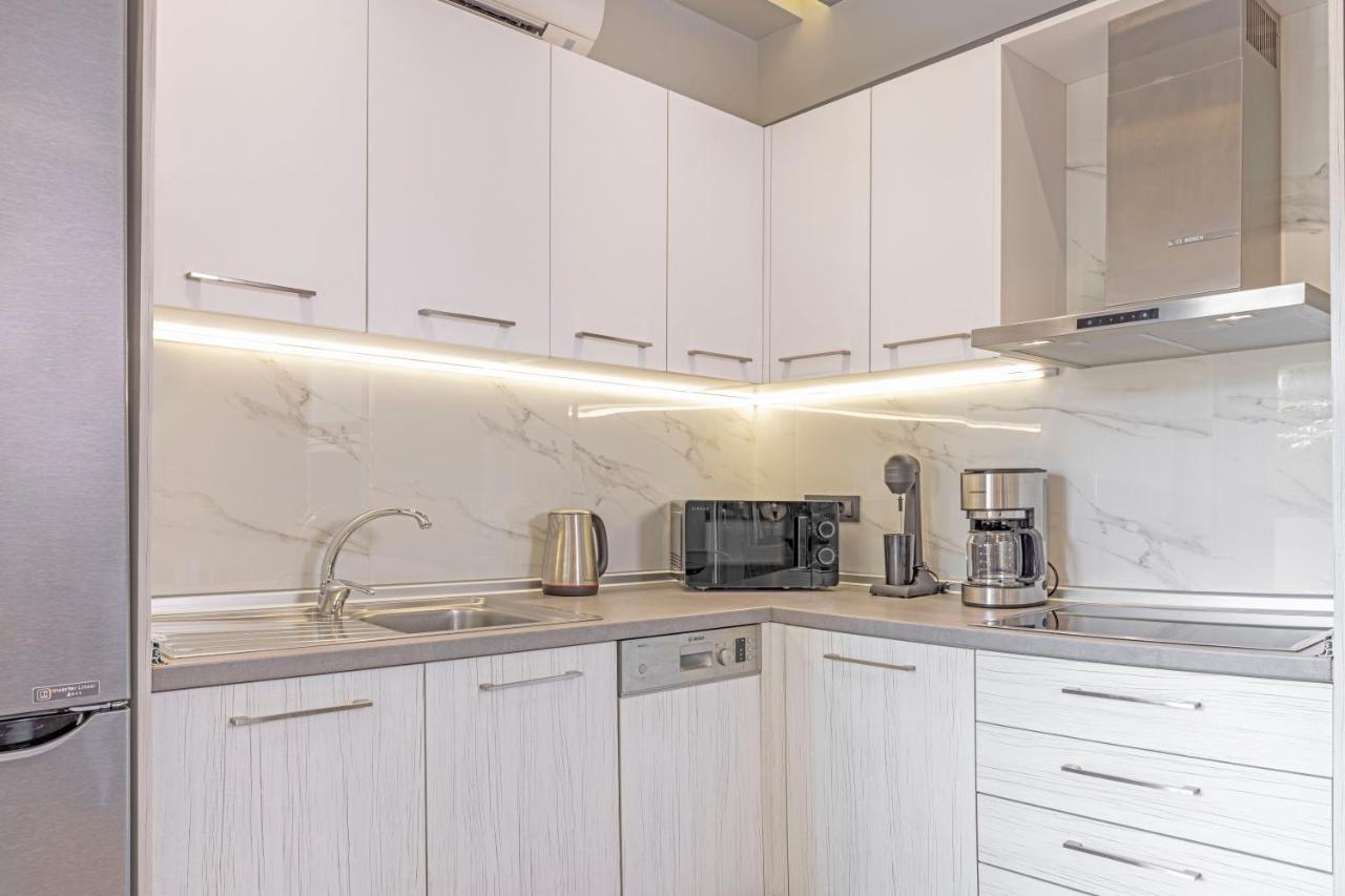 Elia & Anthos Deluxe Suites Іксія Екстер'єр фото